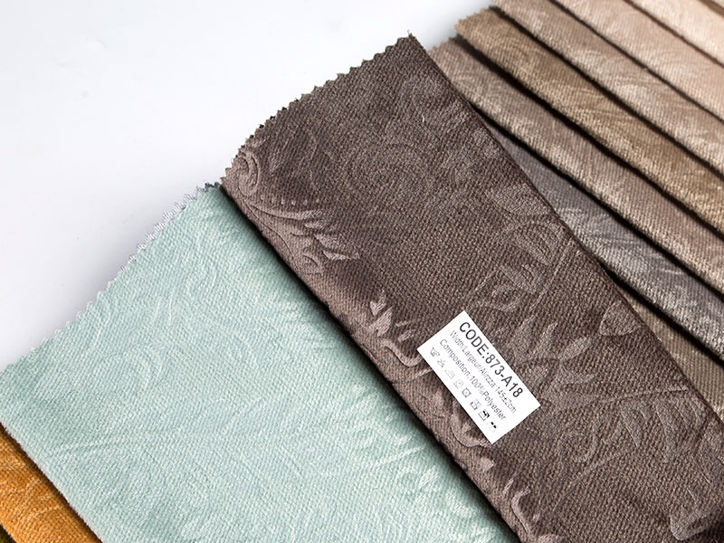 Tissu en velours en relief teint à la mode et durable