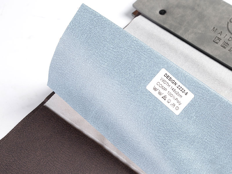 Canapé en tissu technique haut de gamme avec une apparence en cuir et un tissu respirant